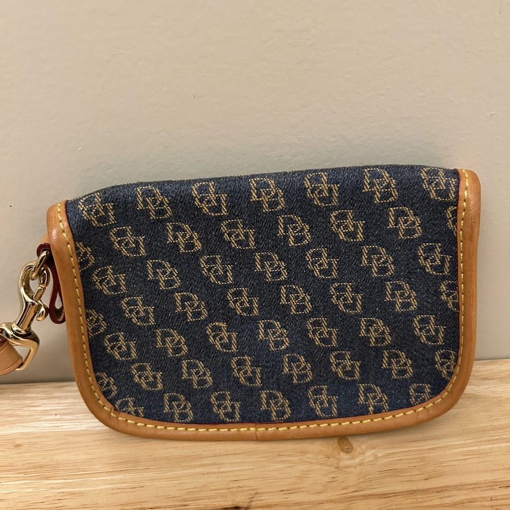 Dooney & Bourke Denim Wristlet with Honey Leather trim - Picture 4 of 6